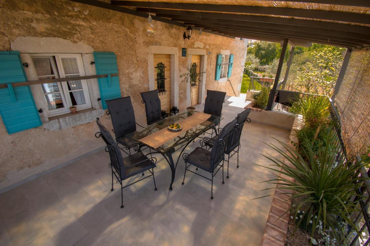 Vila Ca'pietra, Rustic Stone House Malinska