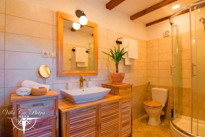 Ca'pietra, Rustic Stone House Vila Malinska