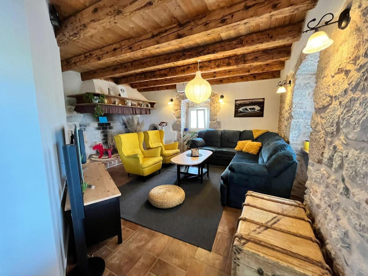 Ca'pietra, Rustic Stone House Villa Malinska